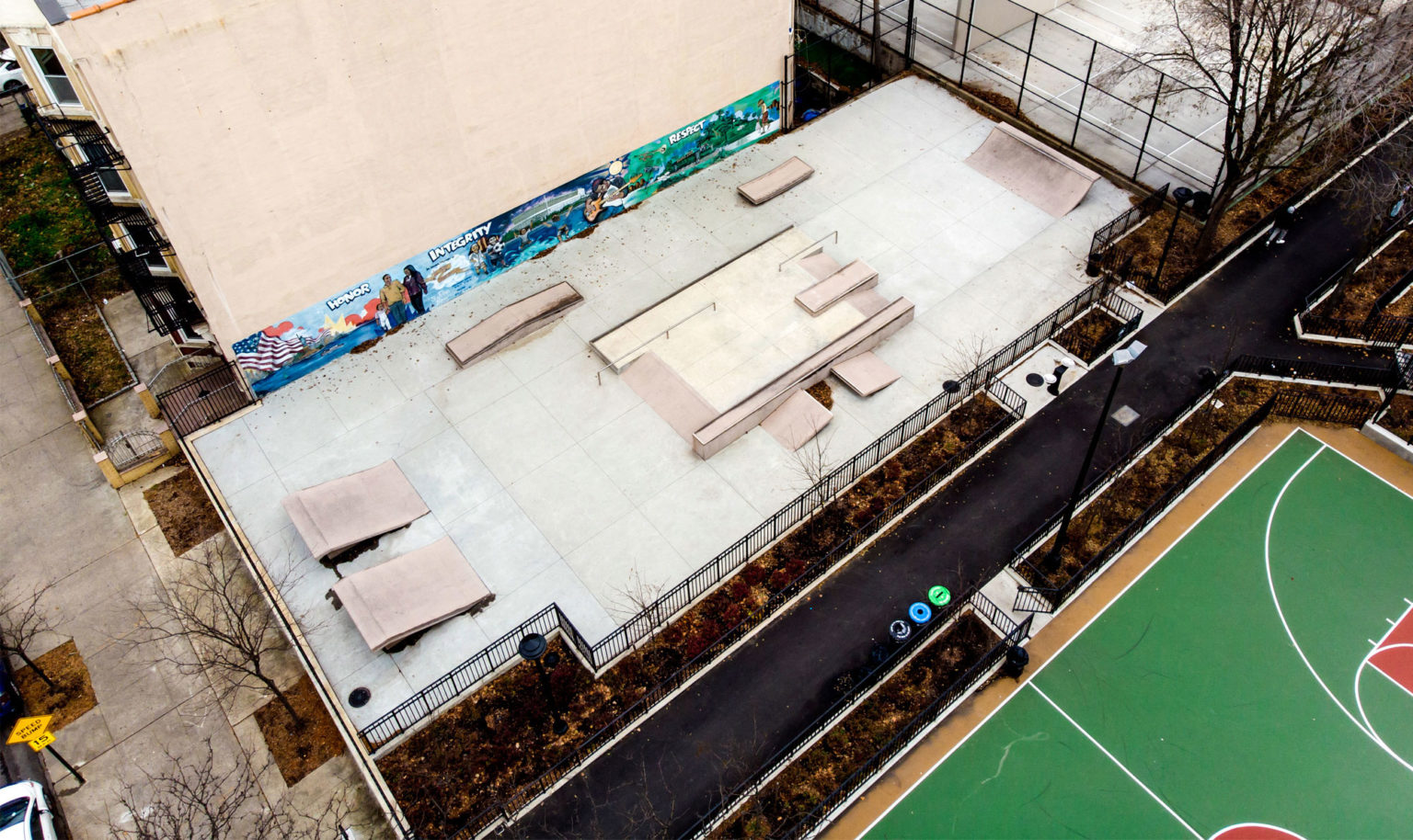 Playground 52 LII — photo 1