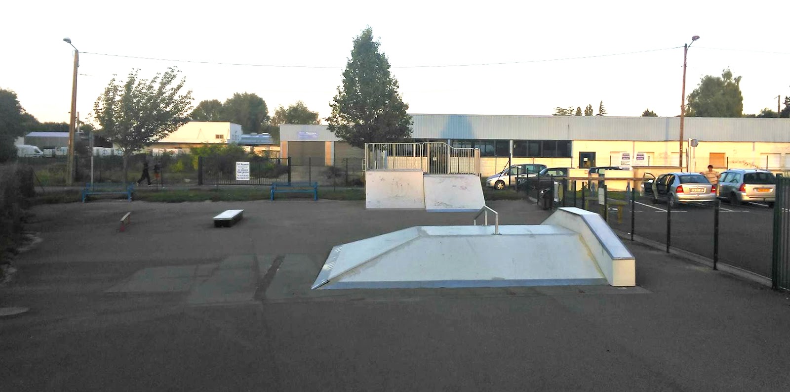 Montlouis-Sur-Loire skatepark — photo 1