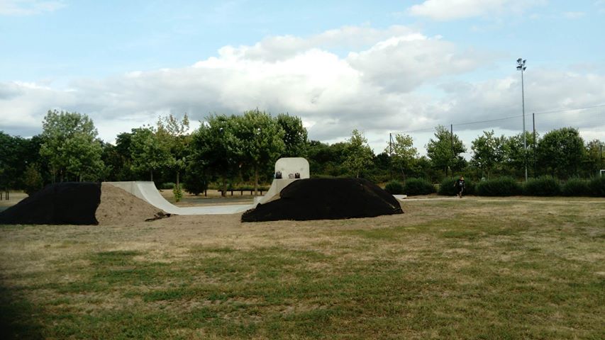 Saint-Pierre-des-Corps skatepark — photo 1
