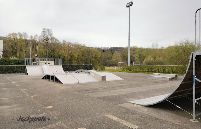 Bures-sur-Yvette skatepark — photo 1