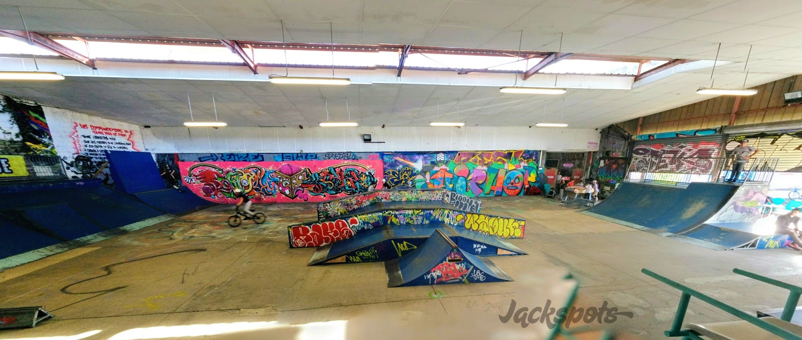 Cahors - Les Docks skatepark — photo 1