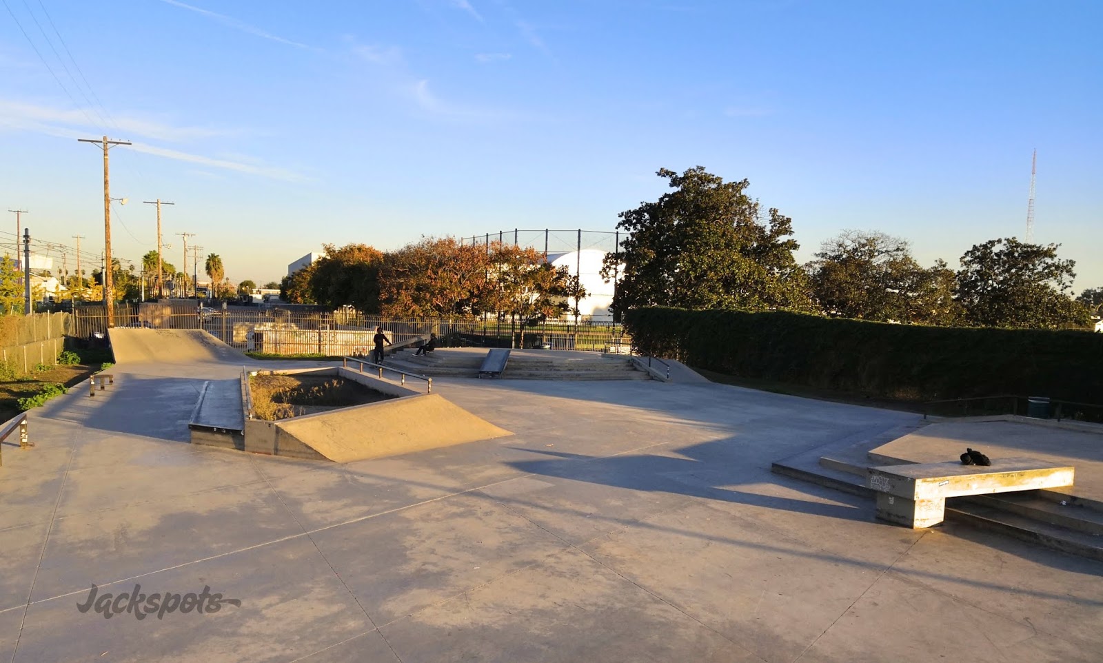 Charmette Bonpua Skate Plaza — photo 1