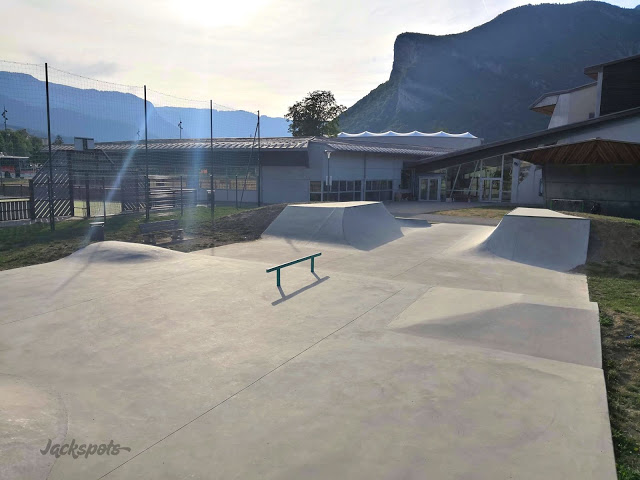 Faverges skatepark — photo 1