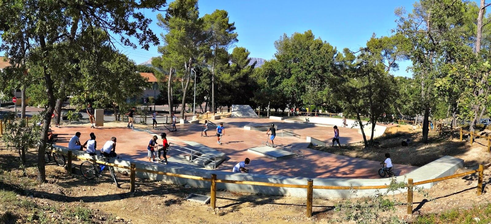 Fuveau skatepark — photo 1
