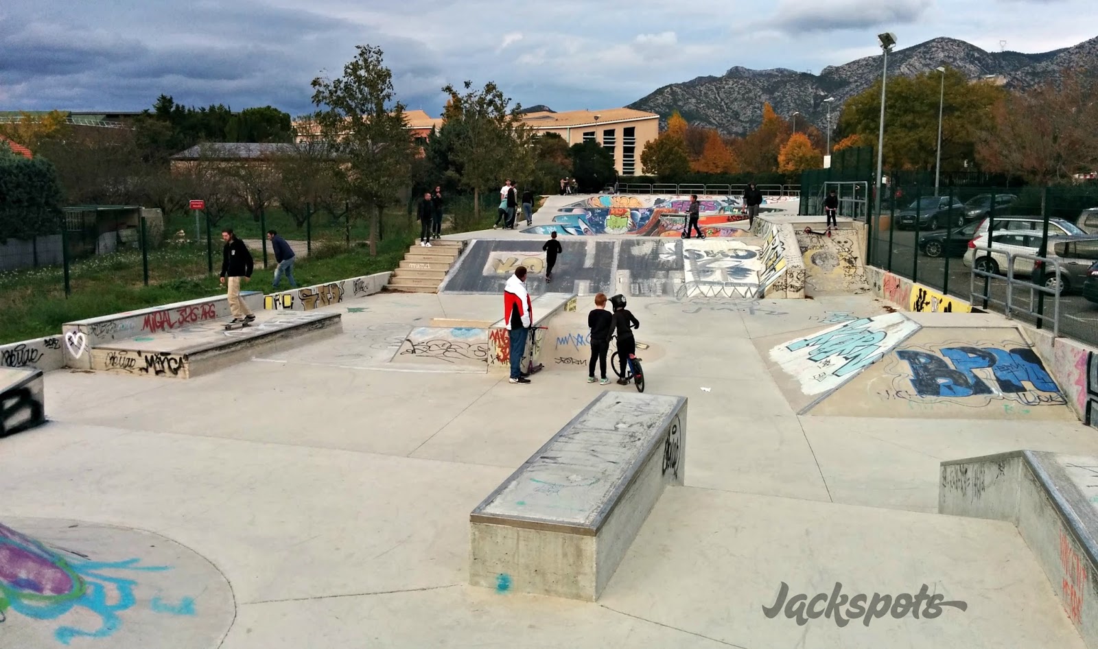Gémenos skatepark — photo 1