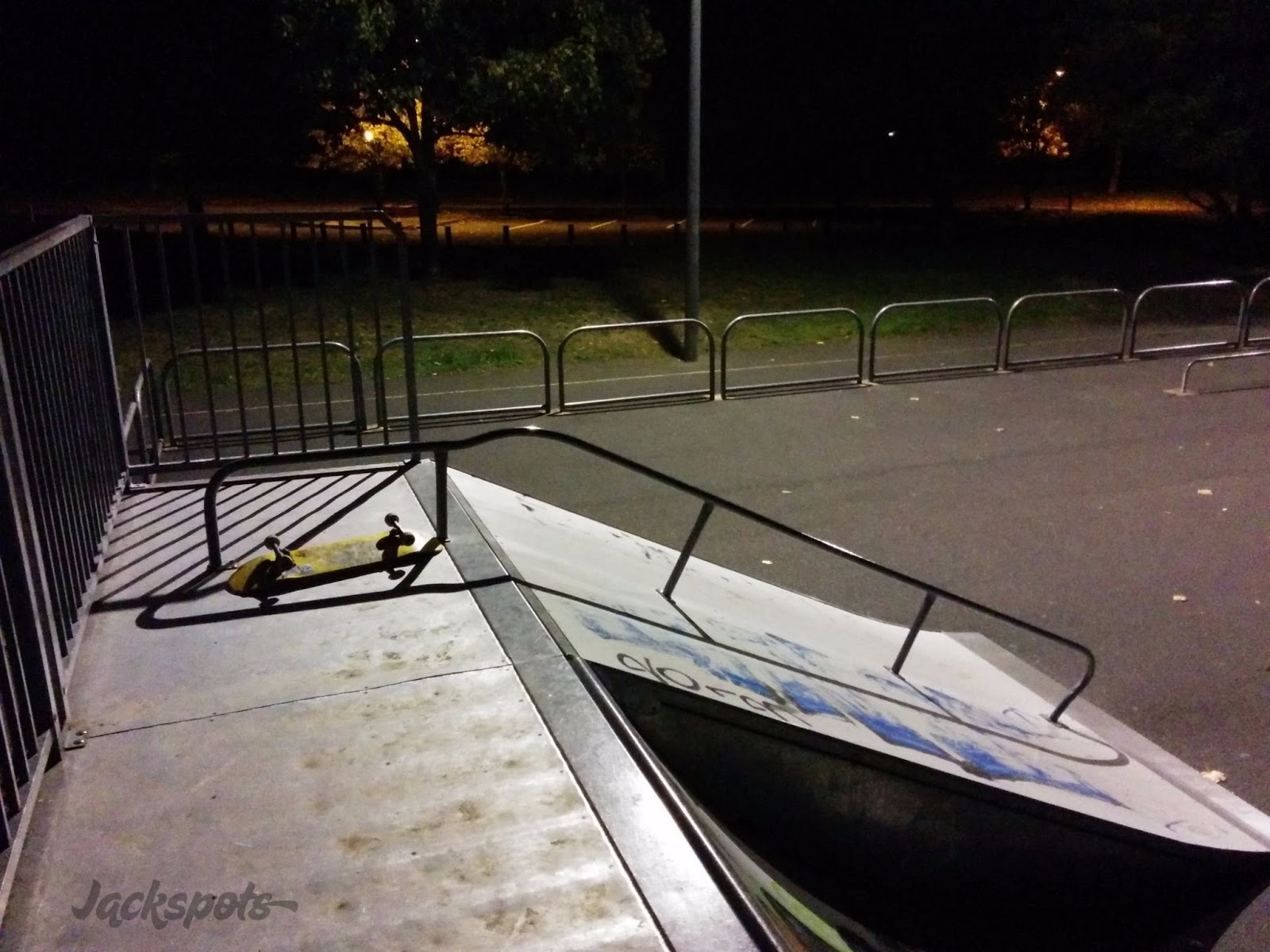Issoudun skatepark — photo 1