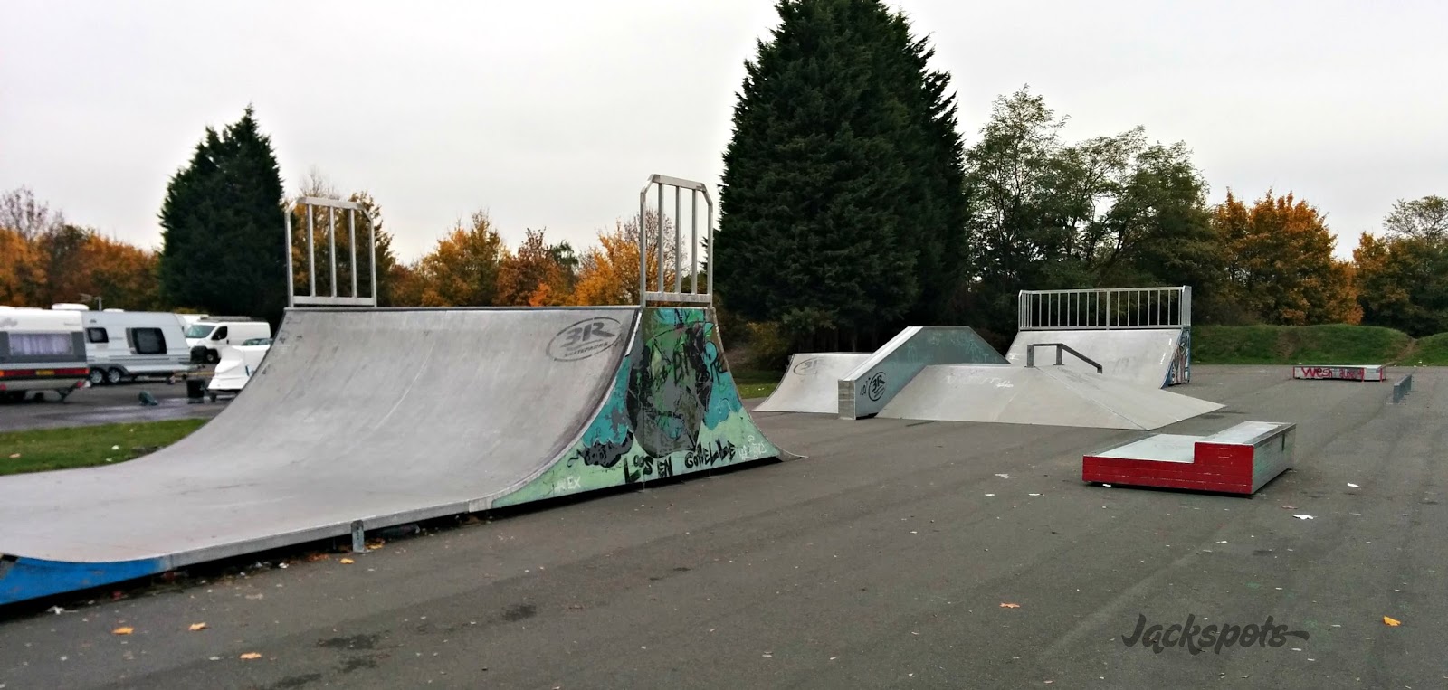 Loos-en-Gohelle skatepark — photo 1