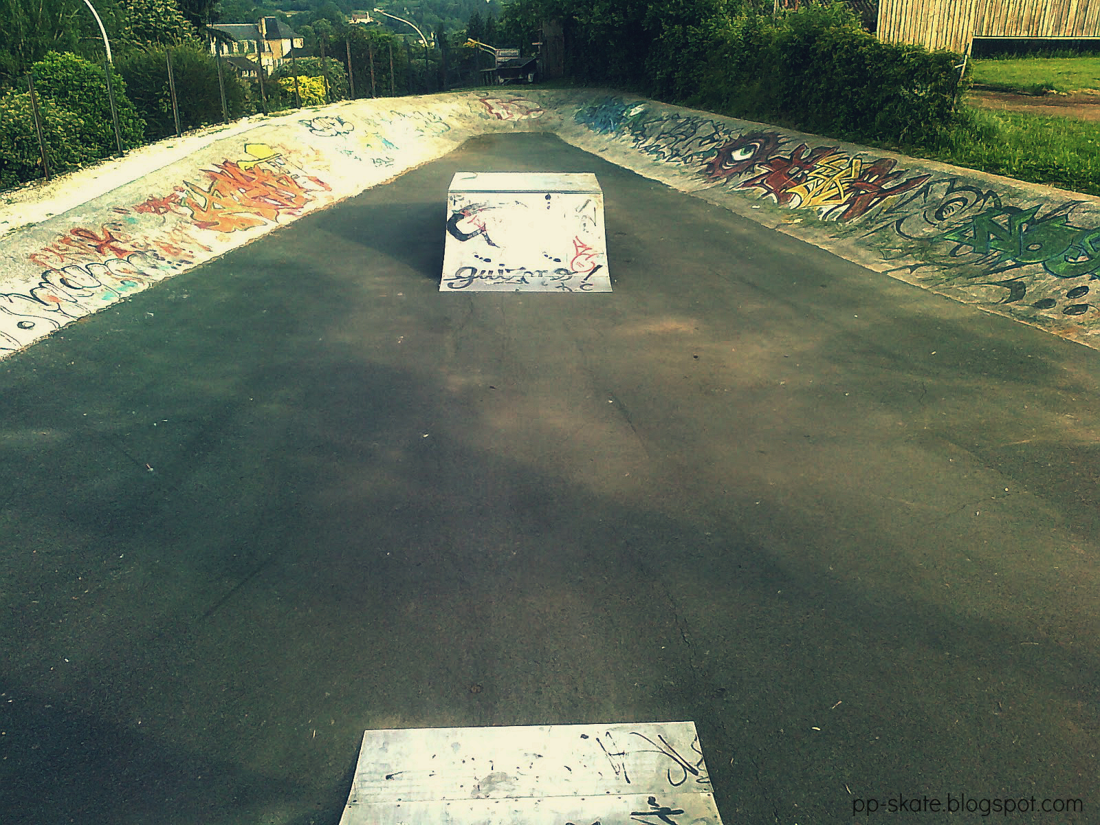Sarlat la Caneda skatepark — photo 1