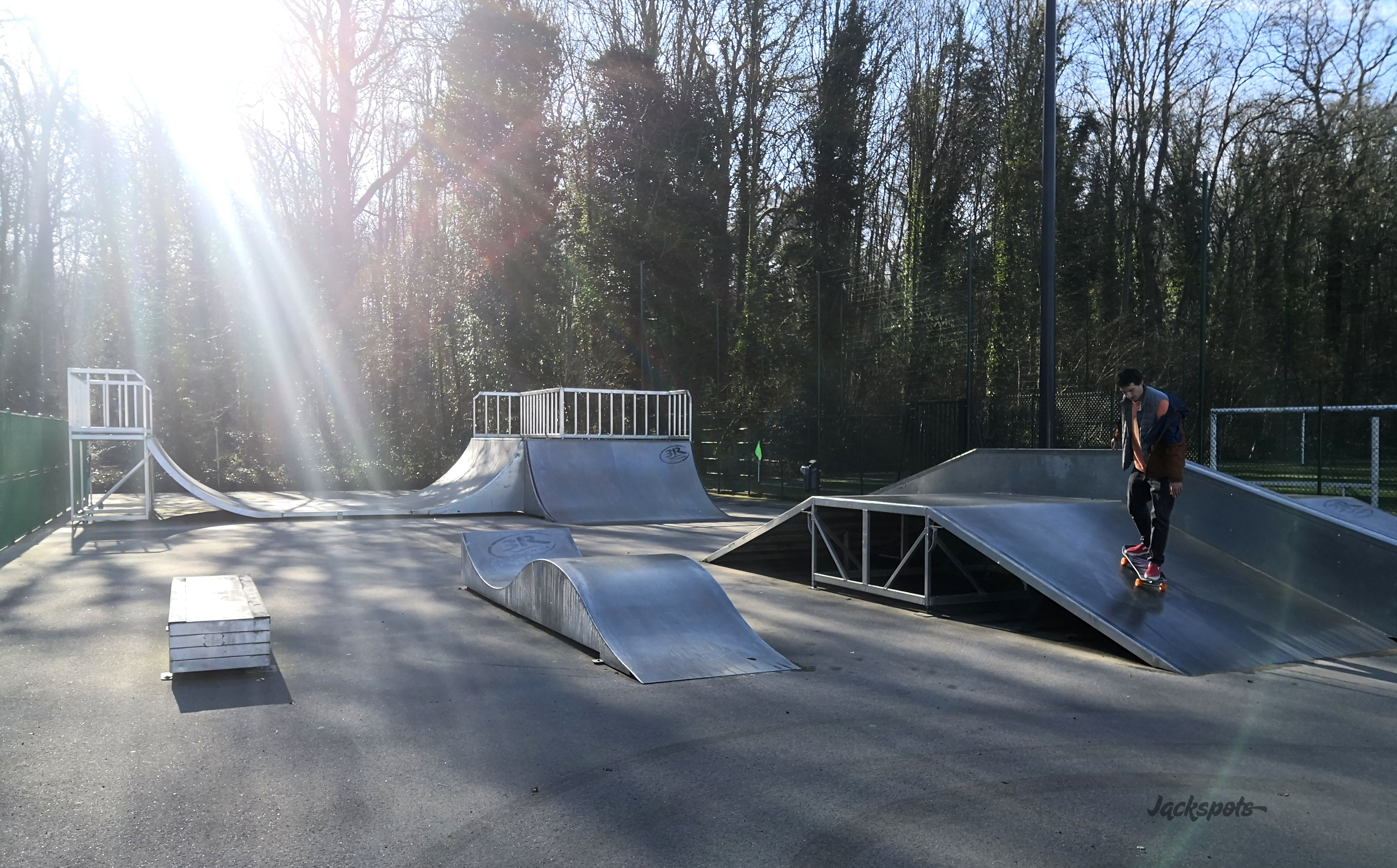Vélizy-Villacoublay skatepark — photo 1