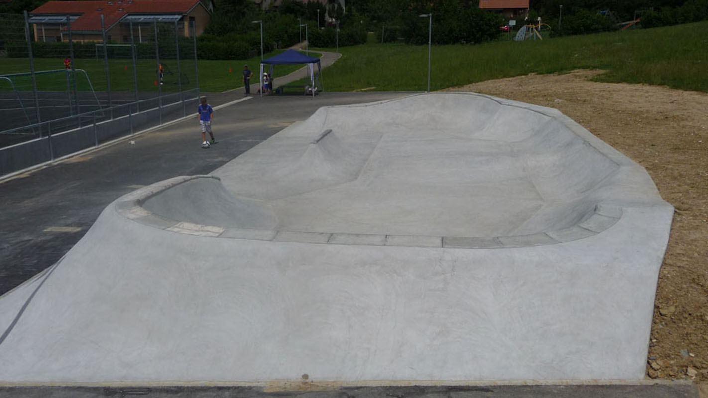 Skatepark Hofstetten-Flüh — photo 1