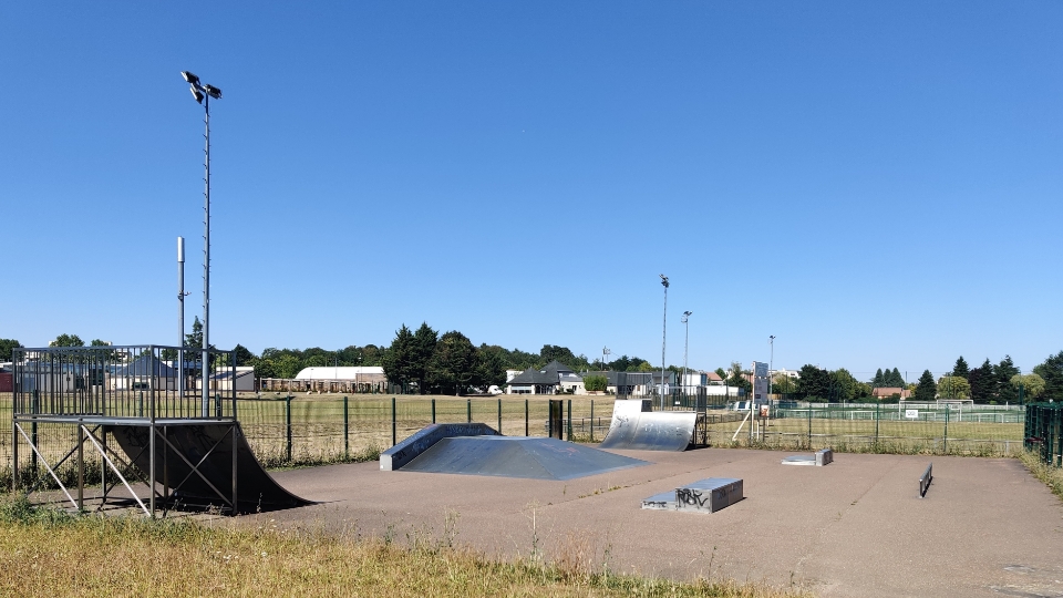 Villiers-sur-Marne skatepark — photo 1