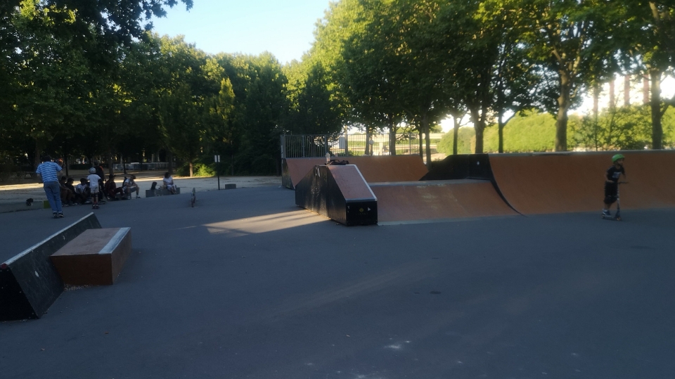 Asnières-sur-Seine skatepark — photo 1