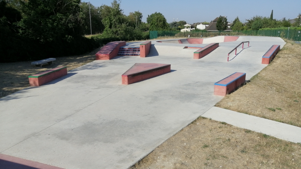 Gargenville skatepark — photo 1