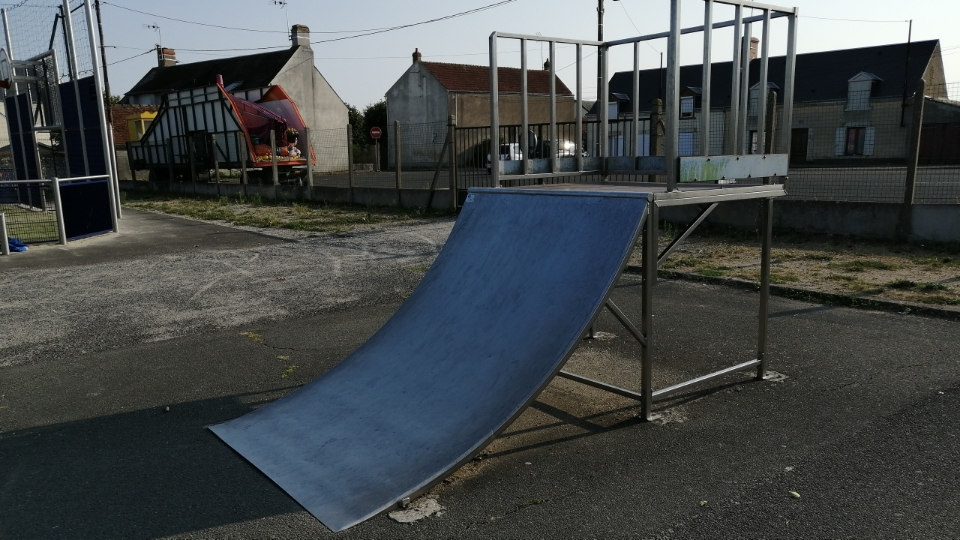 Chaingy skatepark — photo 1