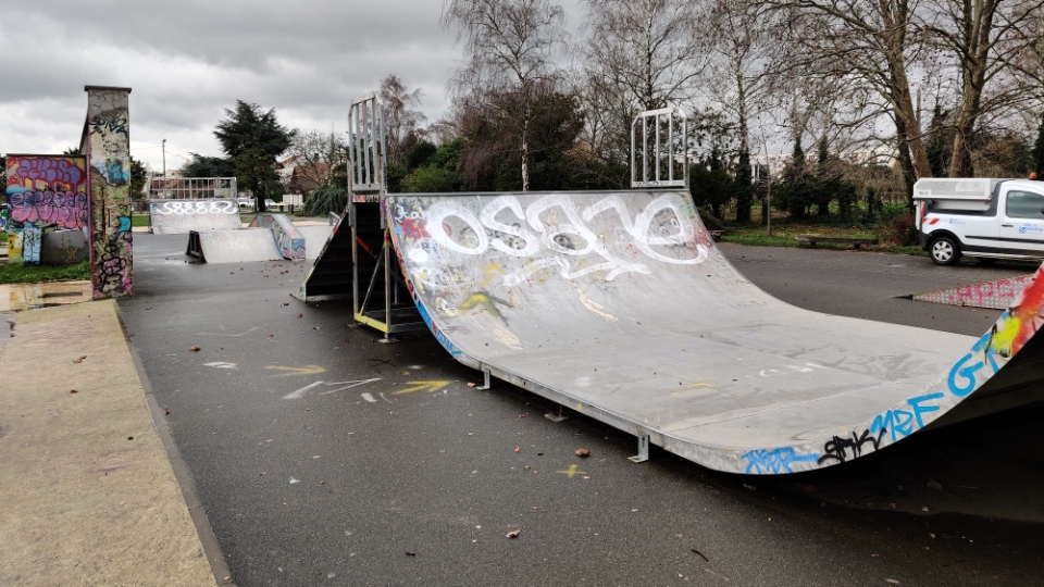Vitry-sur-seine skatepark — photo 1
