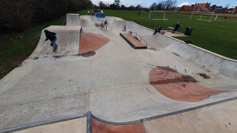 Whiteparish Skatepark — photo 1