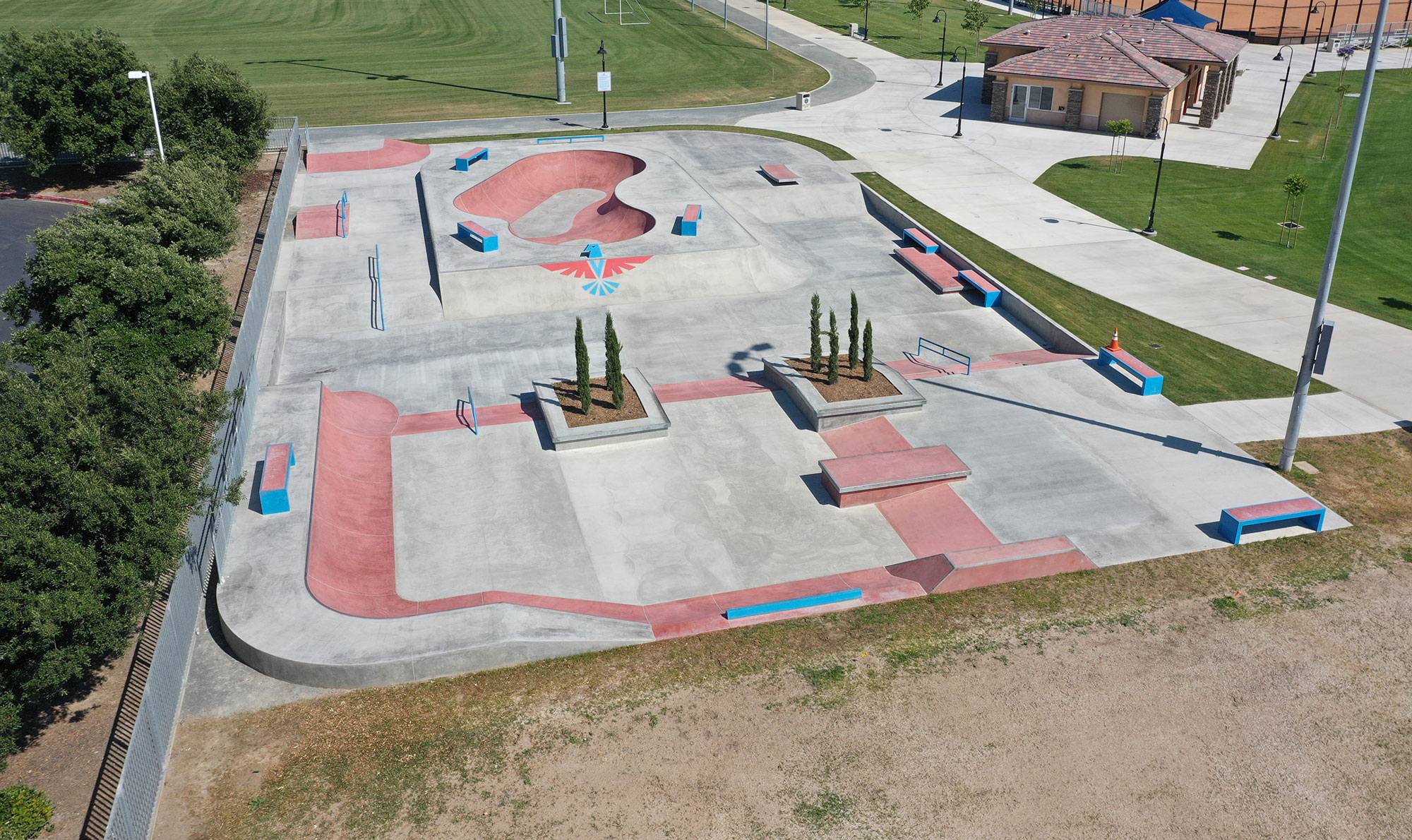Tustin Skatepark — photo 1