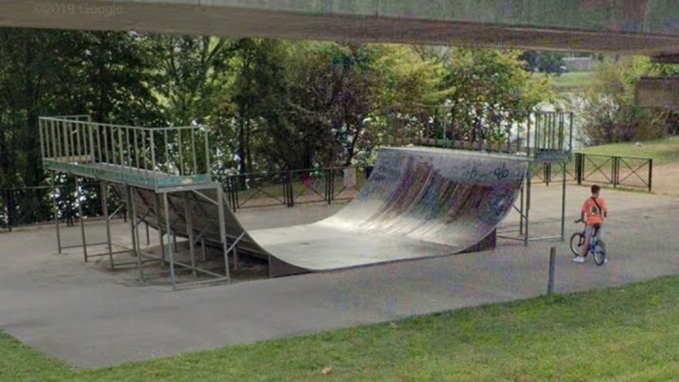 Montereau Fault Yonne skatepark — photo 1