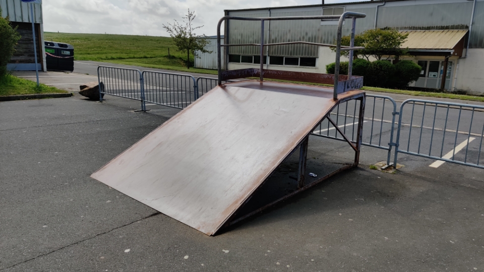 Turretot skatepark — photo 1