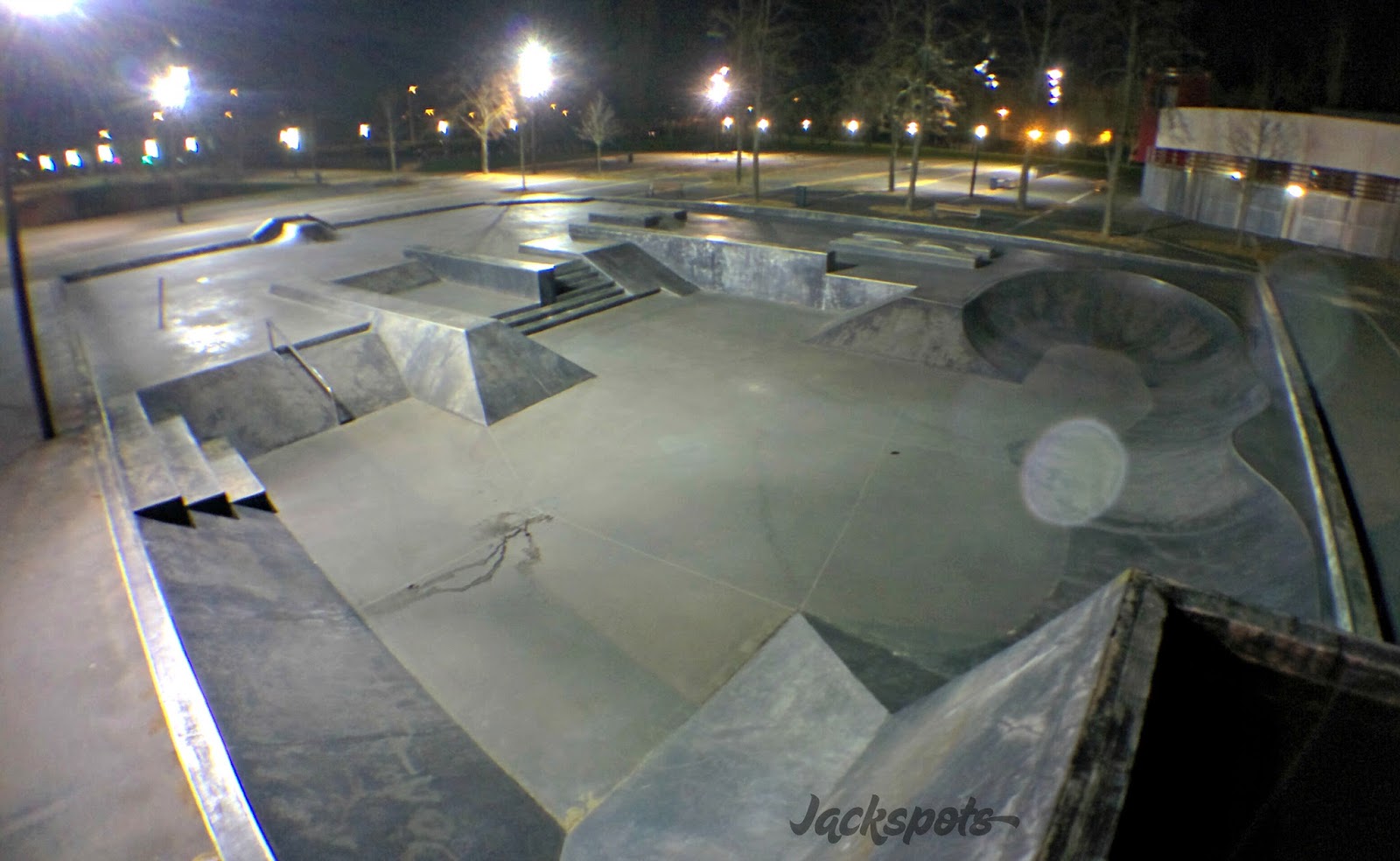 Chartres skatepark — photo 1