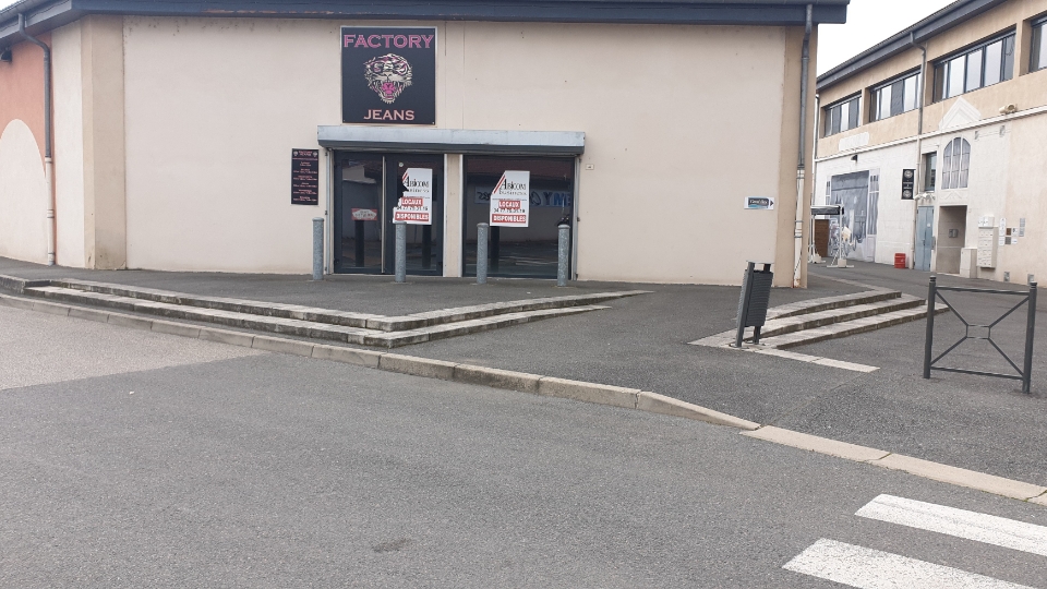 Stairs - Ancien parking Lidl — photo 1
