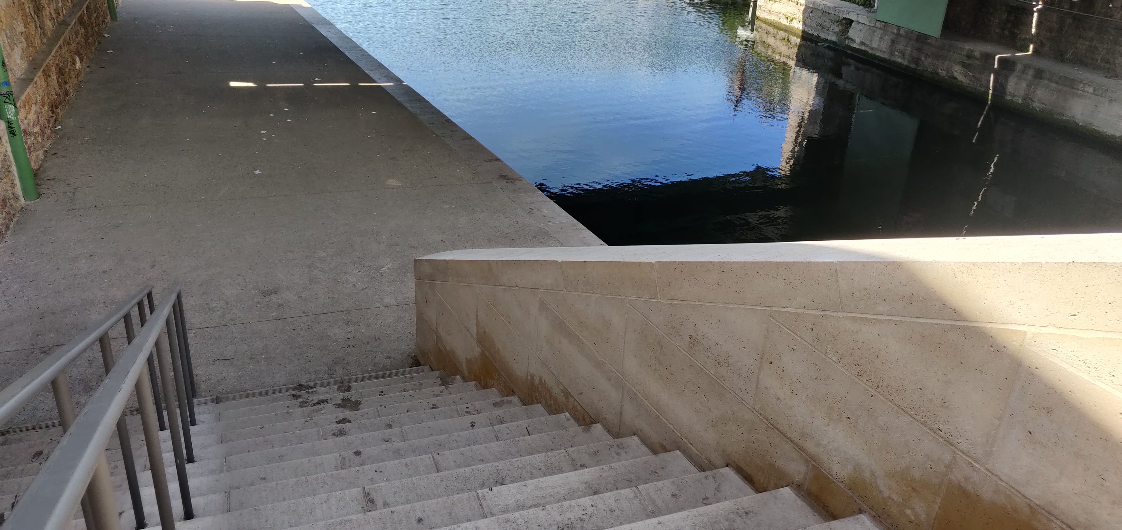Rails and ledge — photo 1