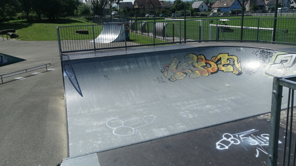 Hésingue skatepark — photo 1