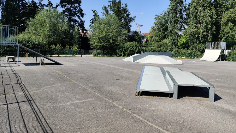 Arpajon skatepark — photo 1