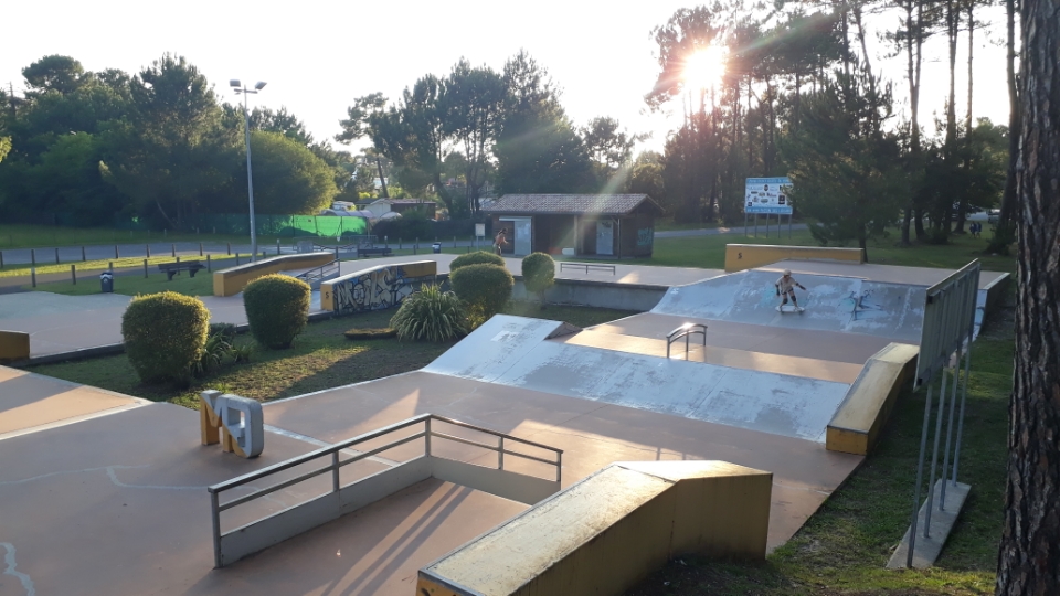 Gujan Mestras skatepark — photo 1