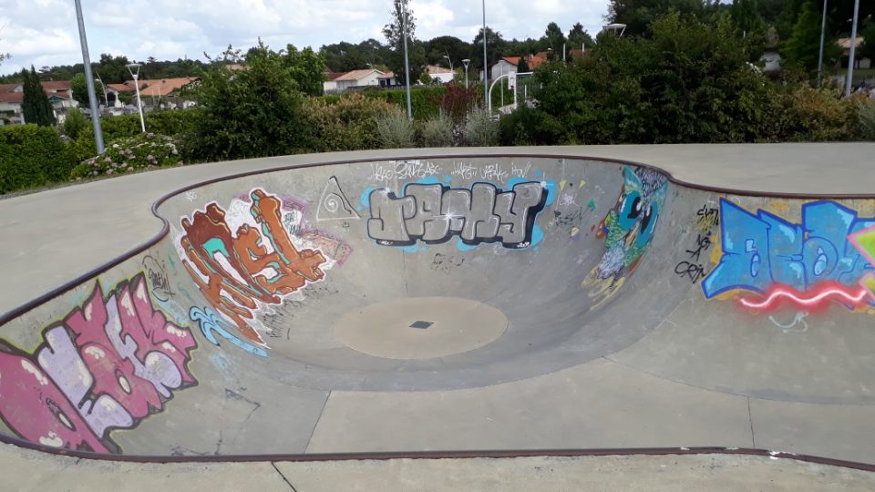 Sanguinet skatepark — photo 1