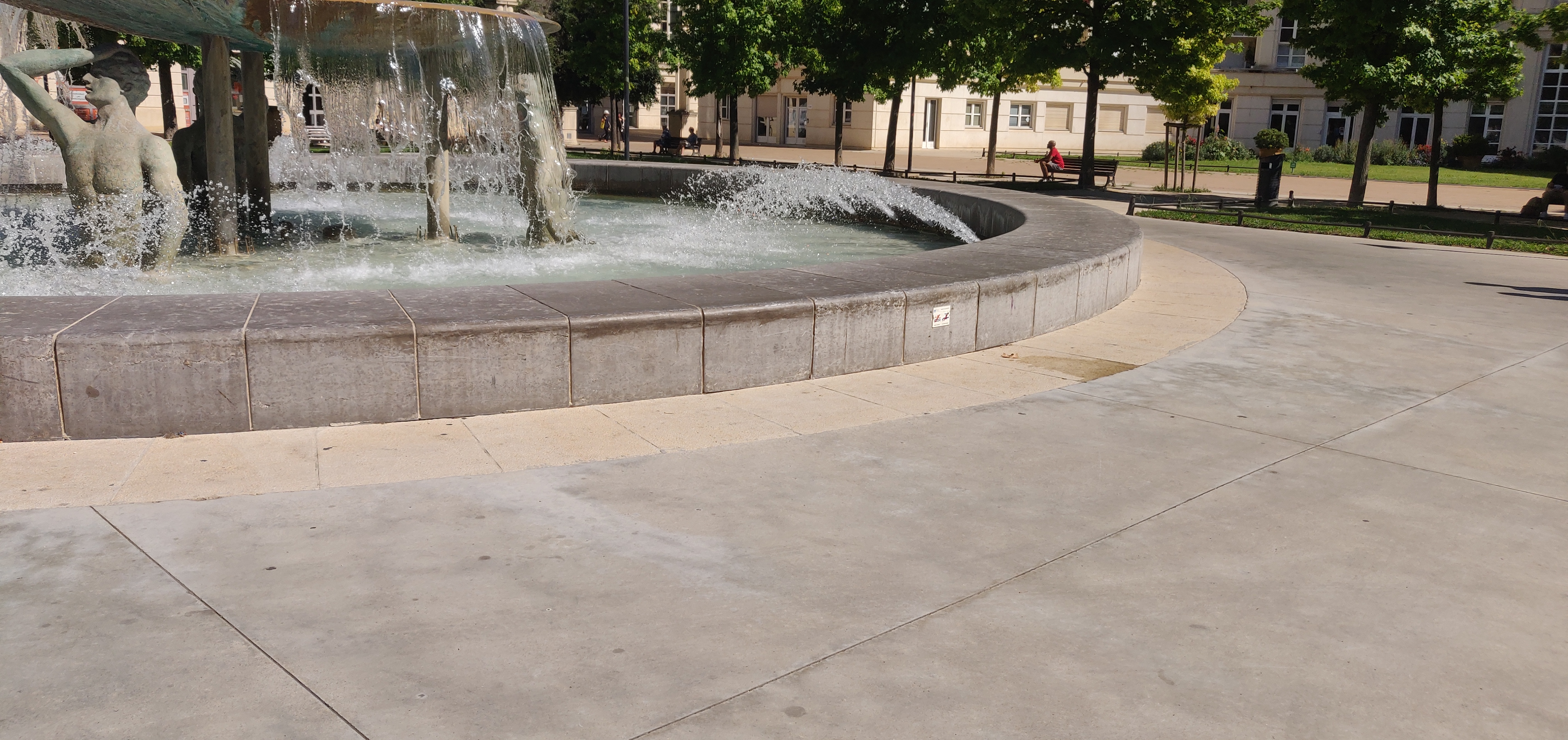 Curb place de la Théssalie — photo 1