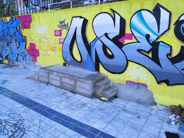 Disused swimming pool DIY spot — photo 1