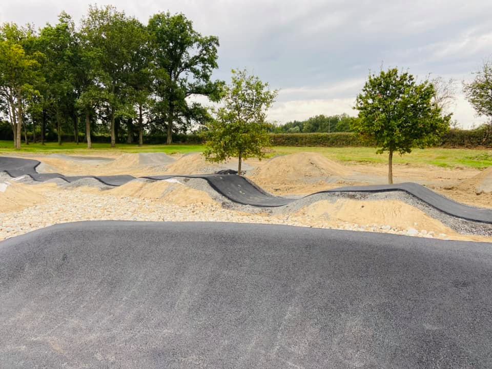 Pumptrack Mizerieux — photo 1
