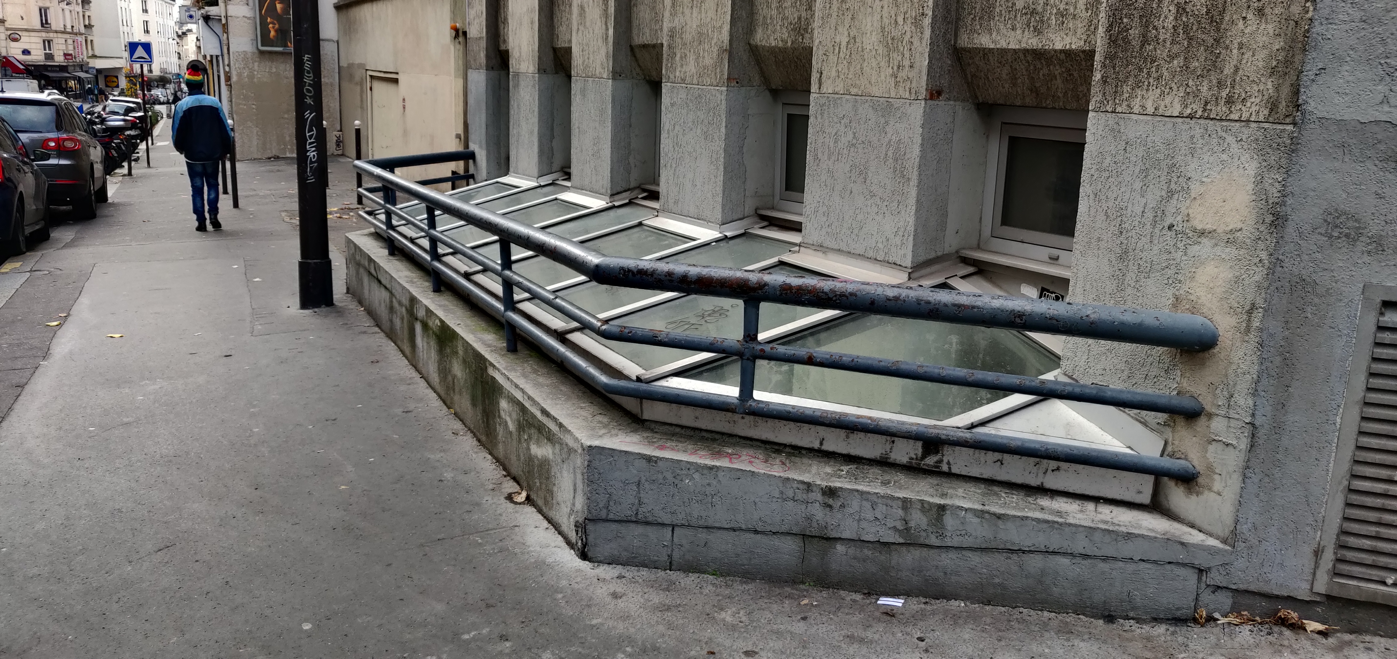 Rue du Chemin Vert spot — photo 1