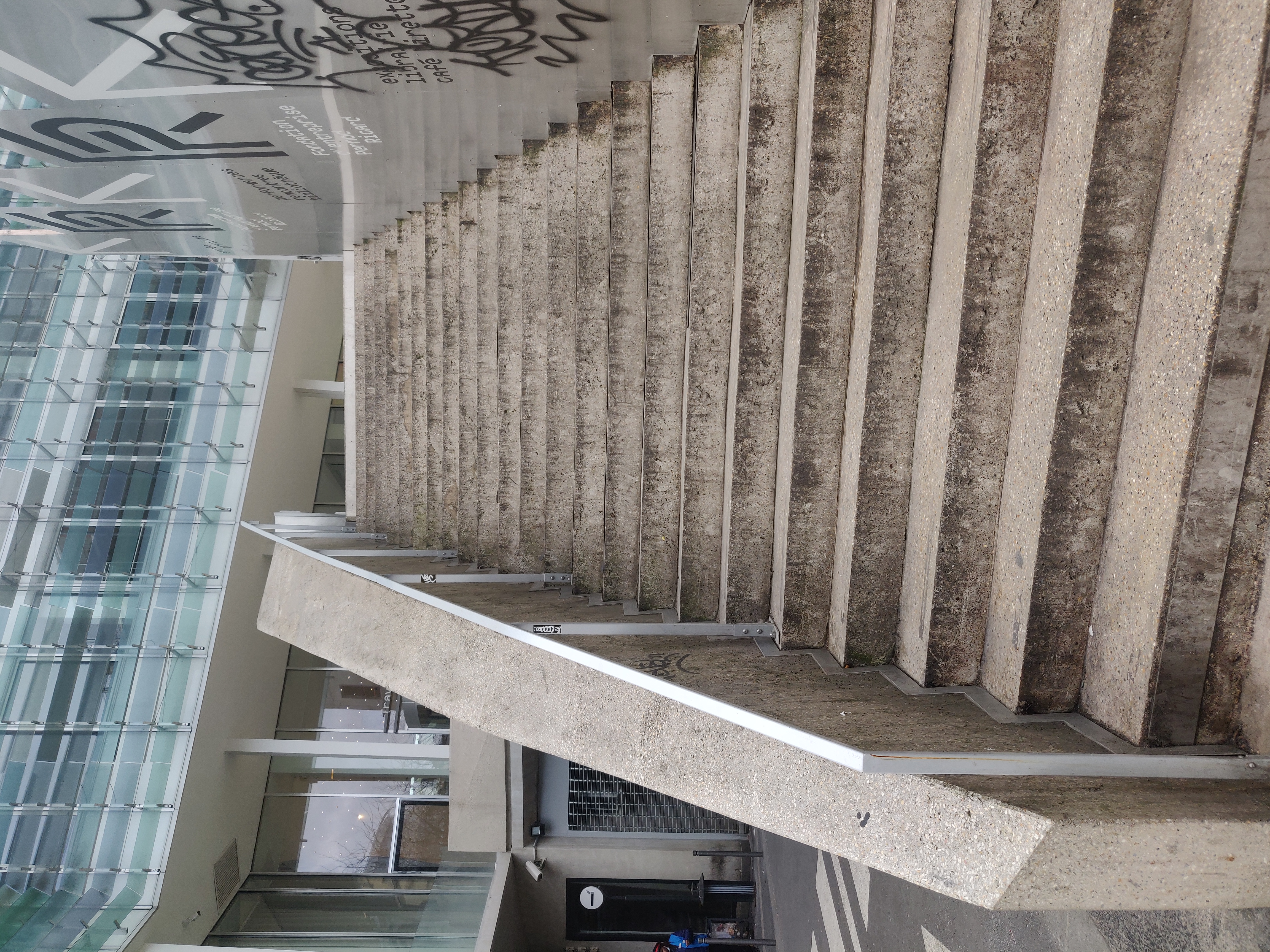 Hard rail — photo 1