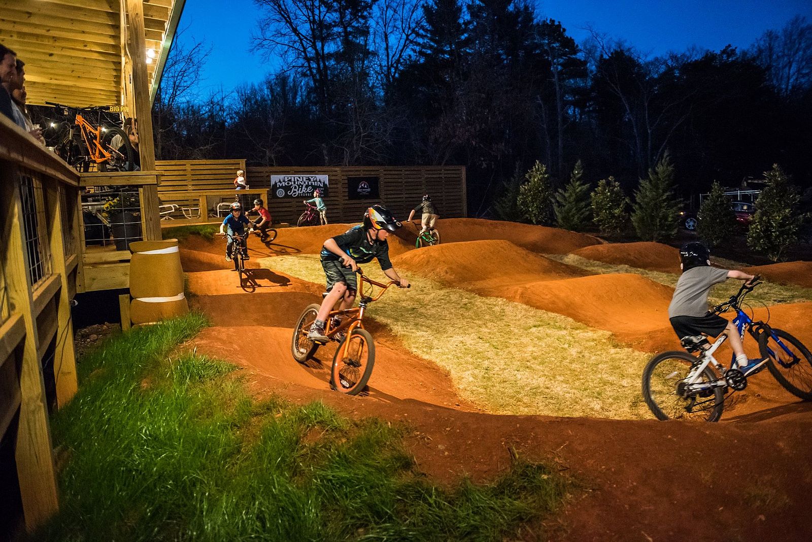 Pumptrack Piney Mountain Bike Lounge — photo 1