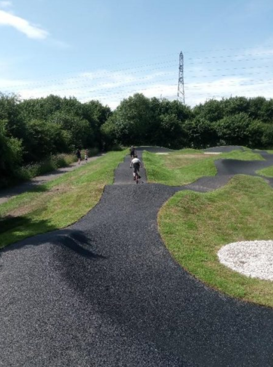 Pumptrack King George V Playing Fields — photo 1