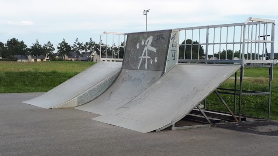 Ploërmel skatepark — photo 1