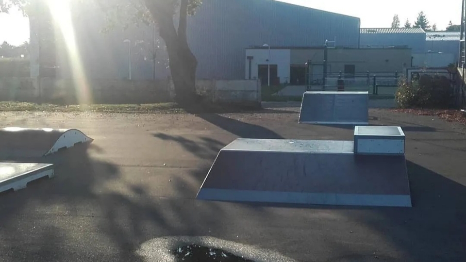 Bonchamp-lès-Laval skatepark — photo 1