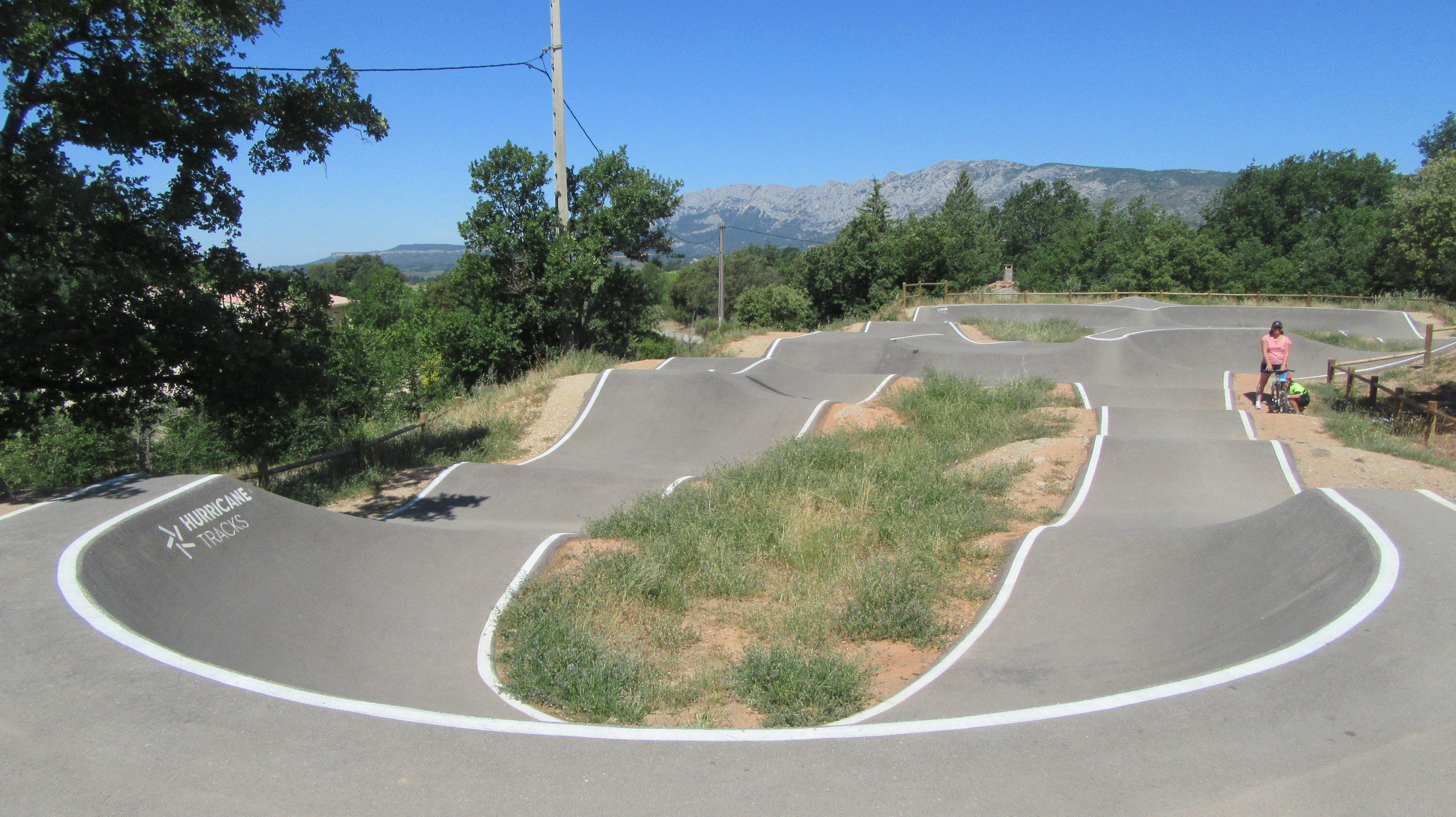 Pumptrack Pourrières Hurricane tracks — photo 1
