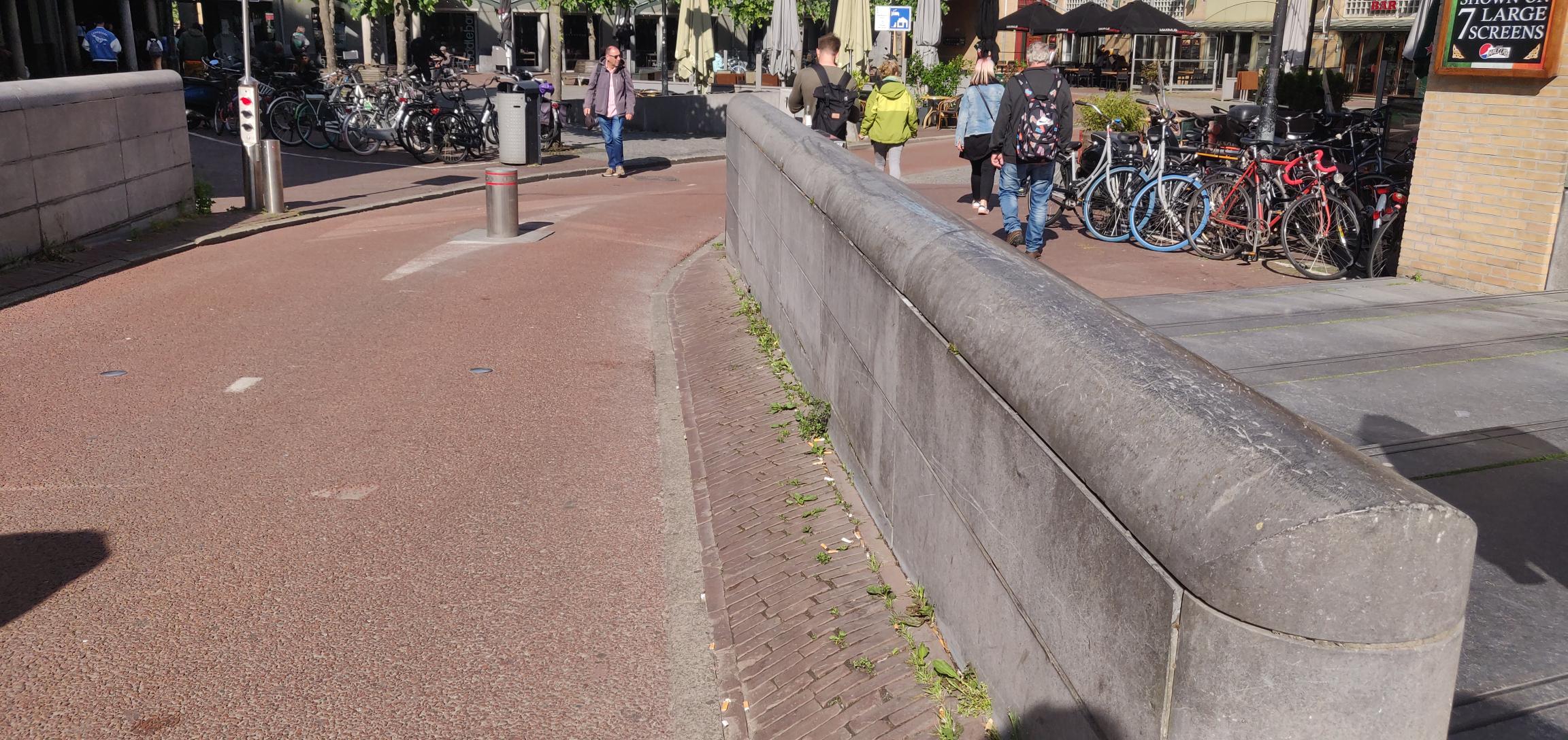 Long curb Max Euweplein — photo 1