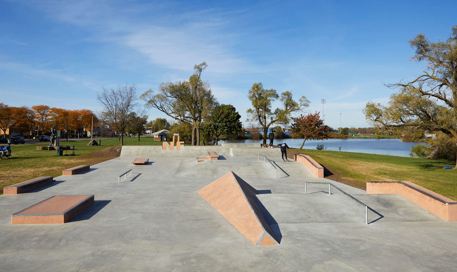 Hyde park skatepark — photo 1