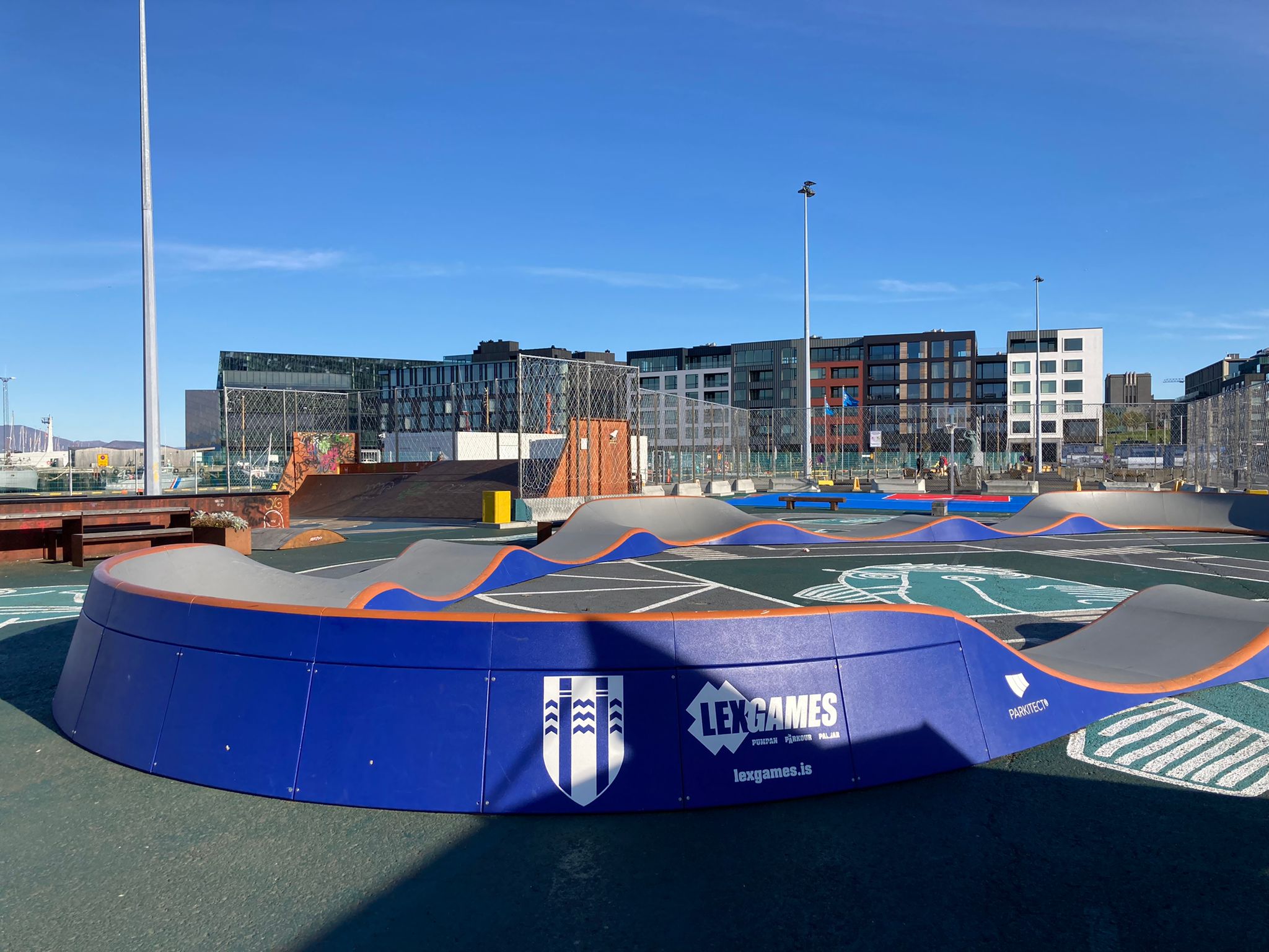 Reykjavik skatepark — photo 1