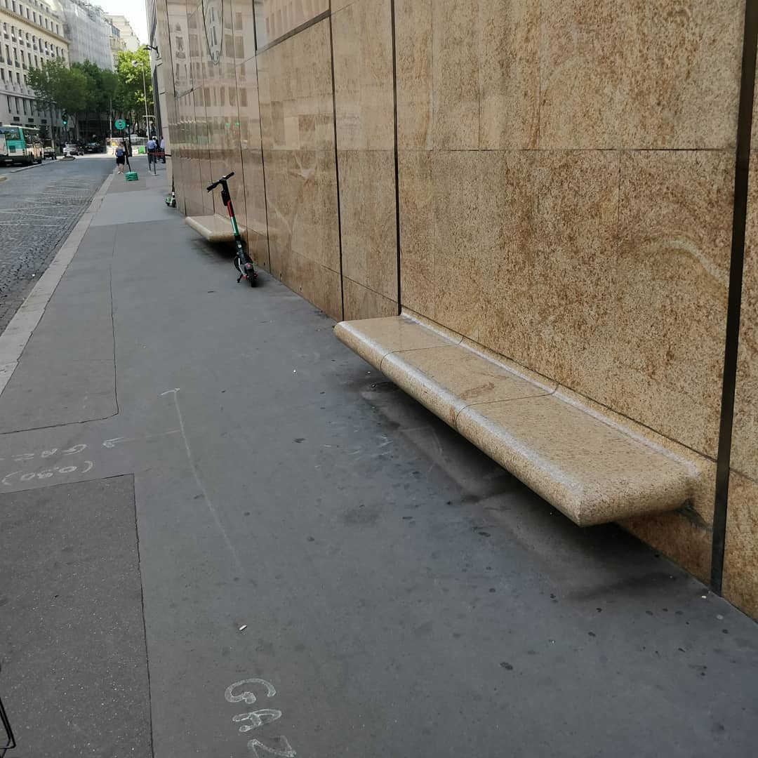 Curb Delcassé — photo 1