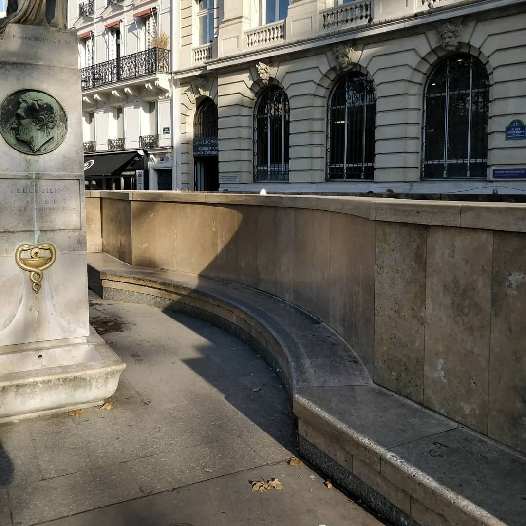Curb Luxembourg — photo 1