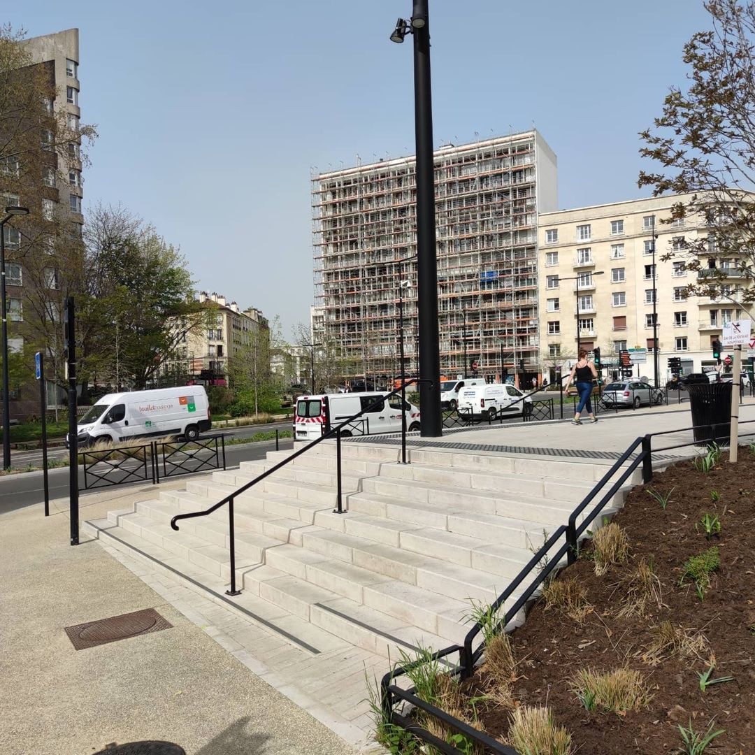 Plaza Hérold — photo 1