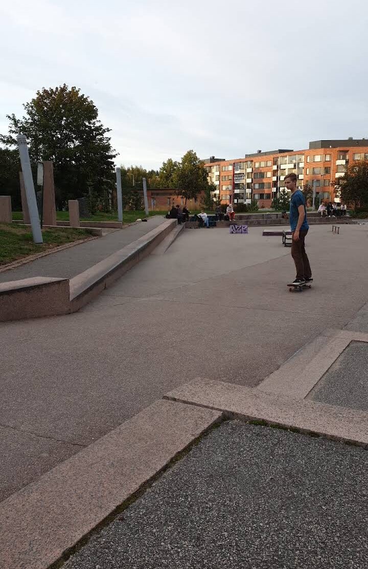 Sepänpuiston skeittiparkki — photo 1