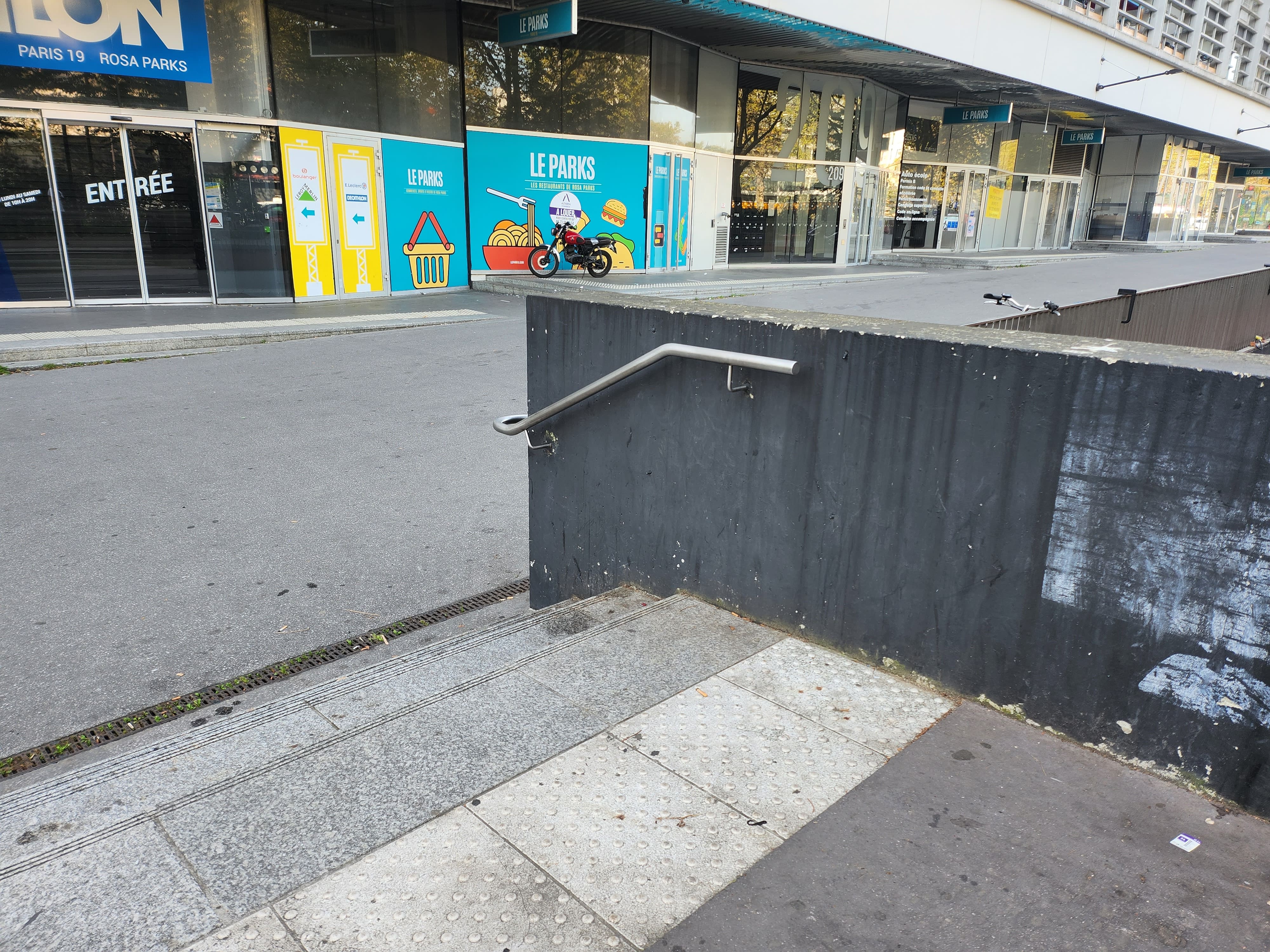 Spot Boulevard McDonlad — photo 1