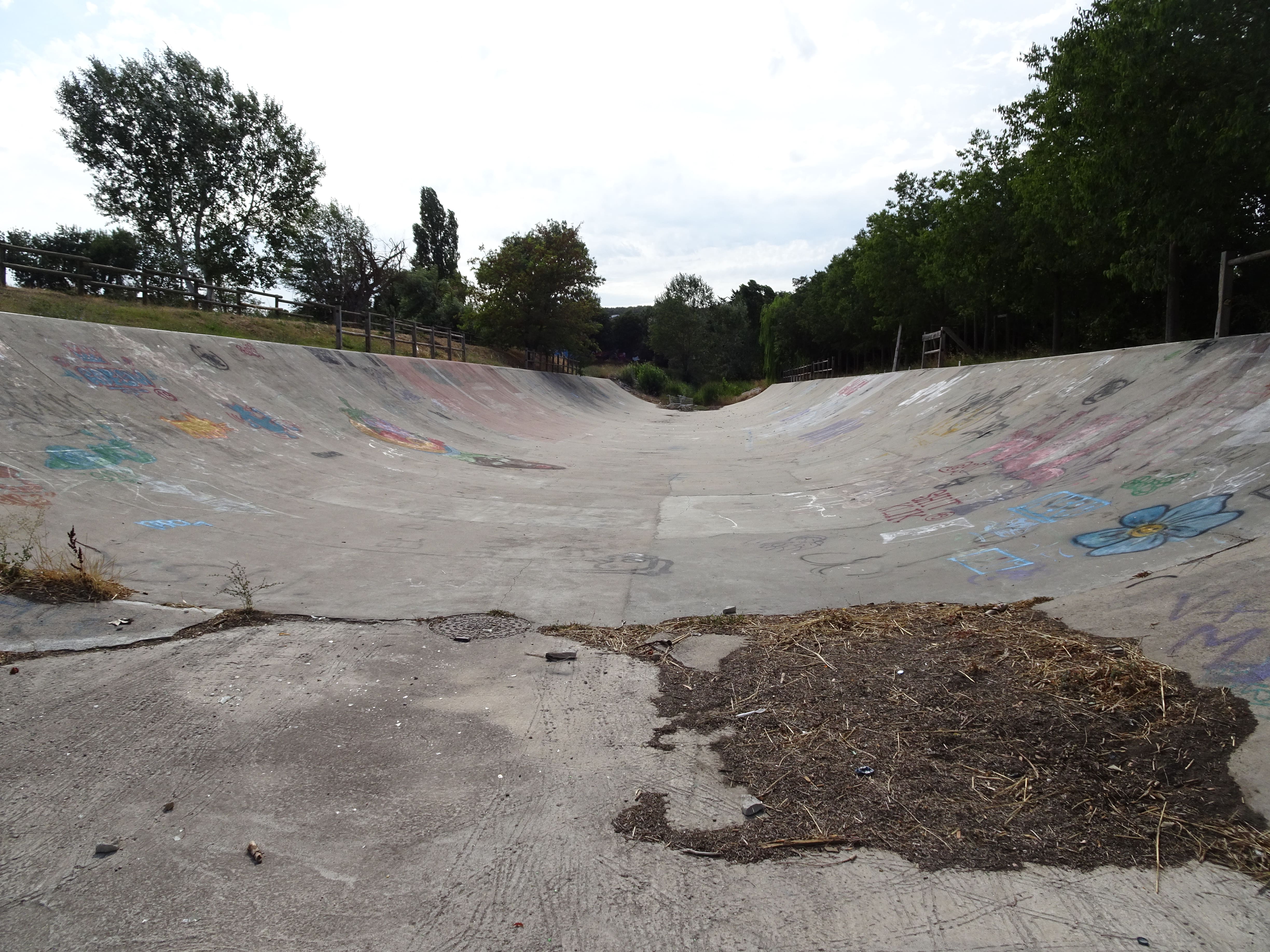 Ditch de Gardanne skatepark — photo 1