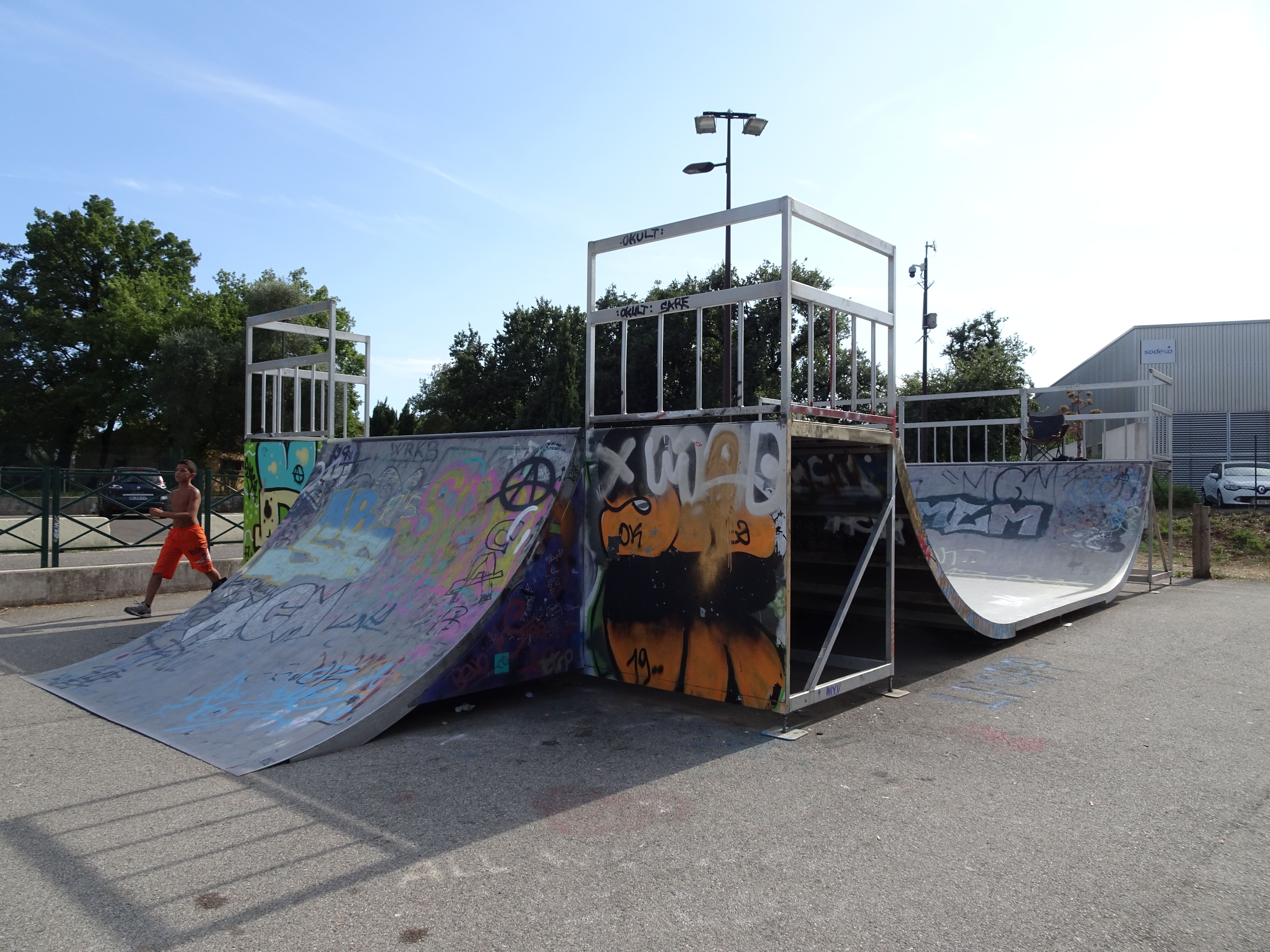Grasse skatepark — photo 1